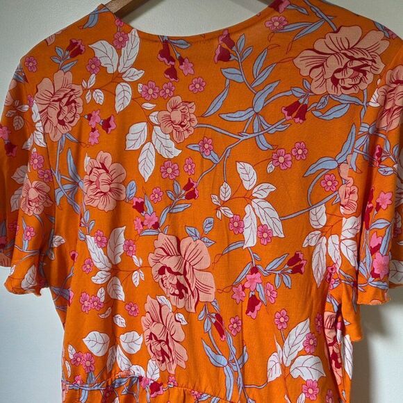 LIKE NEW LASCANA FOR VENUS BOHO FLORAL SURPLICE V NECK FLUTTER SLEEVES SIZE L - Picture 7 of 16